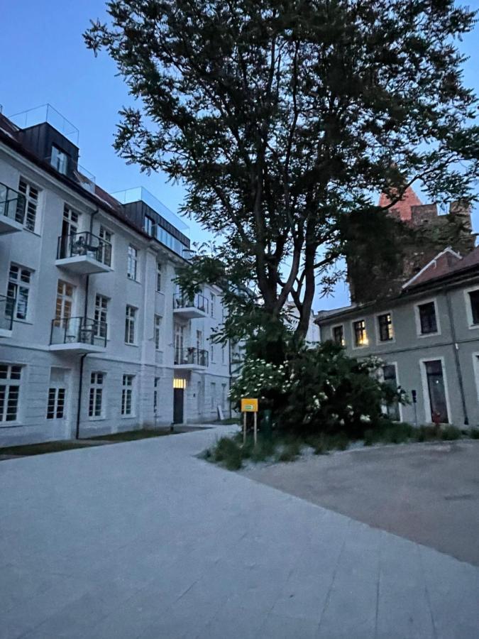 Przy Bulwarze - By The River Apartment Wroclaw Bagian luar foto