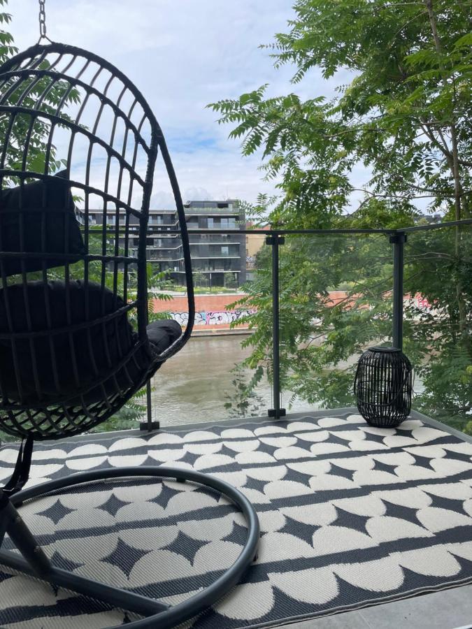 Przy Bulwarze - By The River Apartment Wroclaw Bagian luar foto